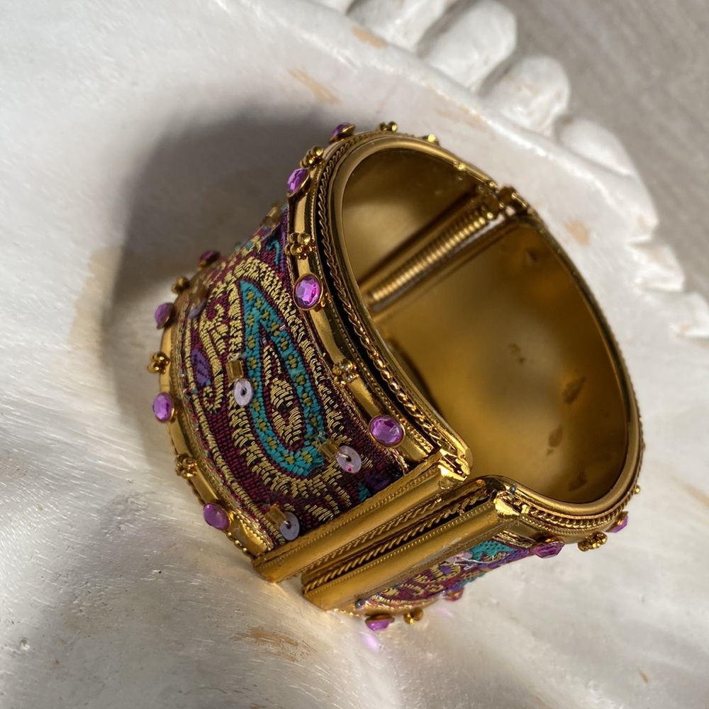 Indian Fashion Bracelet - Picture 2 of 4